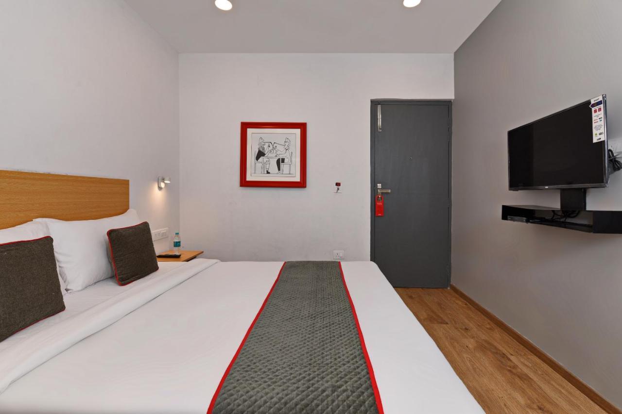 Townhouse Function Inn Near Chaudhary Charan Singh International Airport Лакхнау Экстерьер фото