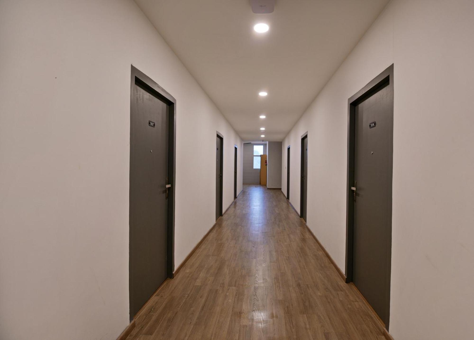 Townhouse Function Inn Near Chaudhary Charan Singh International Airport Лакхнау Экстерьер фото